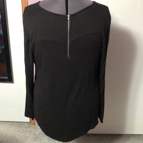 Maurice’s Top - Picture 2 of 3